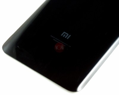 BACK COVER DO TELEFONU XIAOMI MI 8 CZARNY