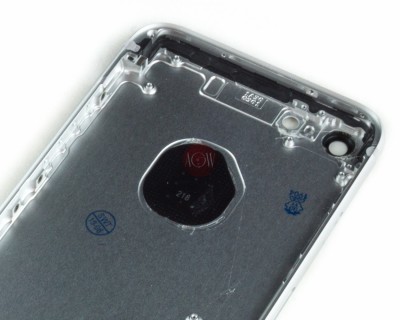 BACK COVER DO TELEFONU iPHONE 7 SREBRNY