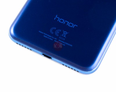 BACK COVER DO TELEFONU HUAWEI Y6 2018 NIEBIESKA